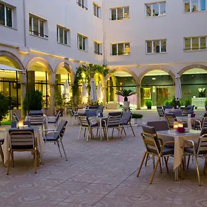 Trh Ciudad De Hotel Baeza